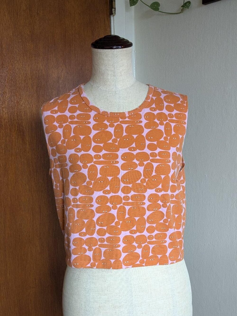 Nooworks Pebble People Tank Top Orange Sleeveless Crop Size Small